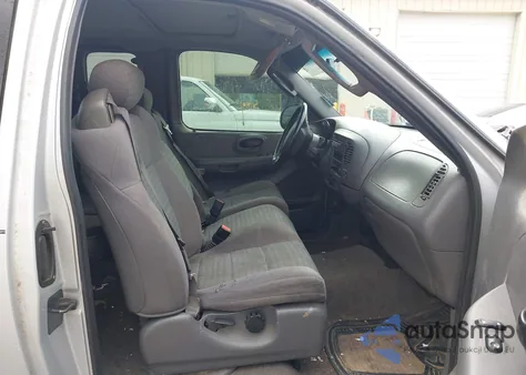 2002 Ford F-150 Lariat/Xl/Xlt from USA, damaged, VIN 1FTRX17W72NB13646